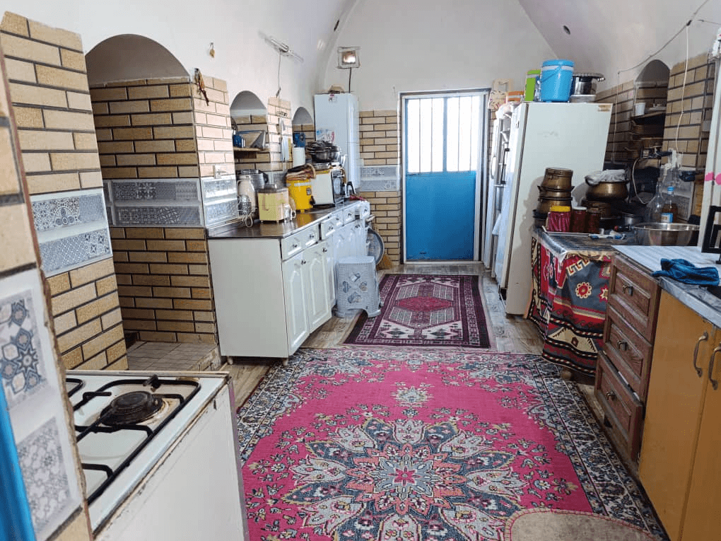 بومگردی سنتی در روستا فروان آرادان - پروانه اتاق پروانه