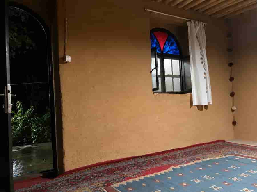 اقامتگاه بومگردی در بهشت مکان کهکران سپیدان - 12متر