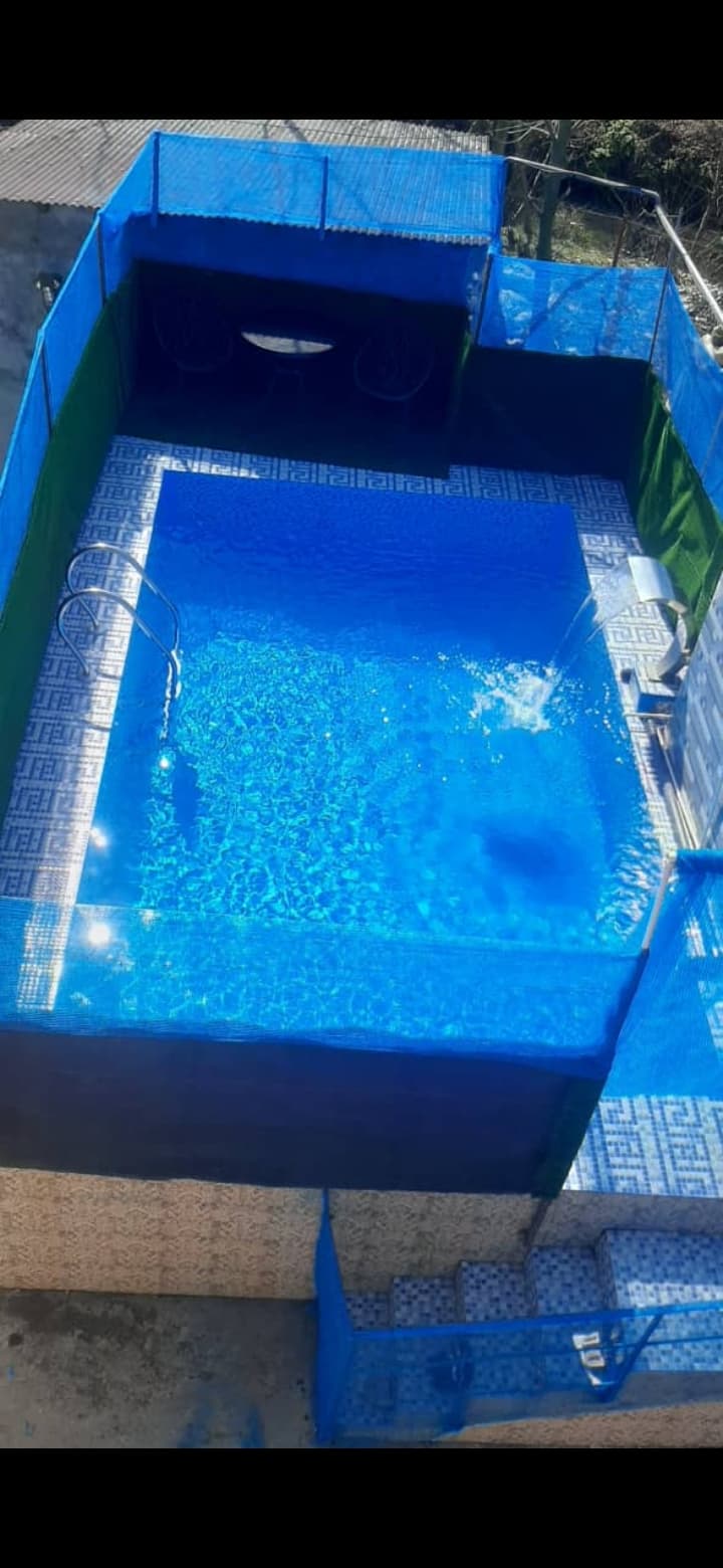 استخر روباز آبگرم