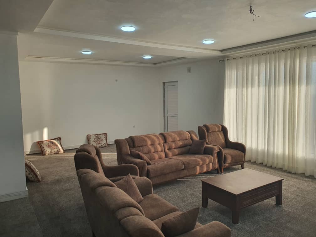 منزل دوخوابه ساحلی درسیراف سالن