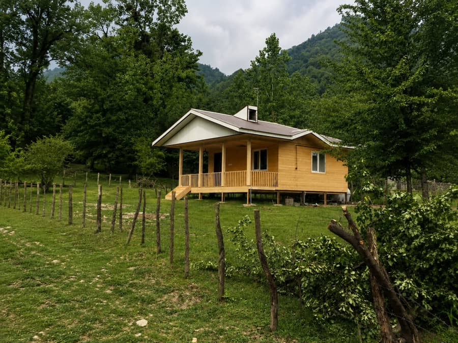 کلبه چوبی جنگلی در روستای سیاهدول ماسال