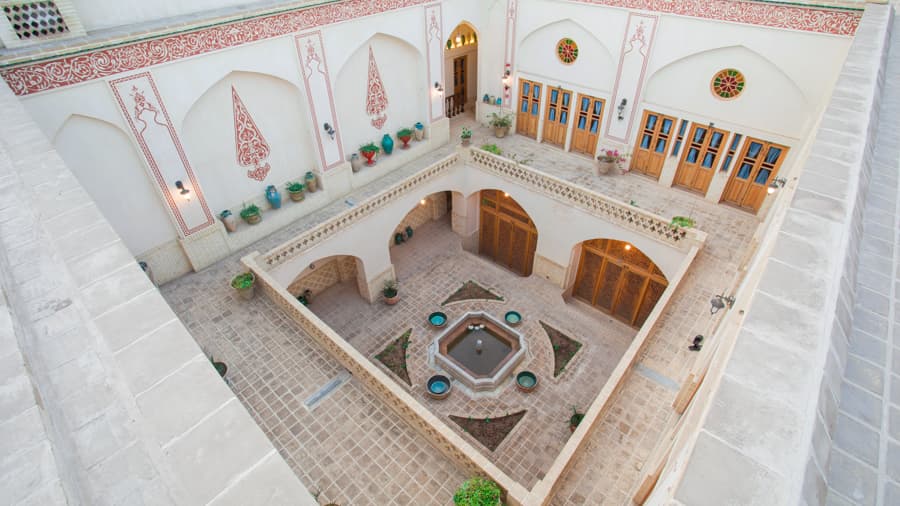 بوتیک هتل سنتی در کاشان - گلبان