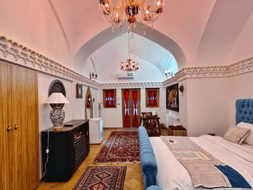 اجاره بوتیک هتل سه تخته در هشت بهشت اصفهان - قمرالملوک وزیری سه تخته وی آی پی