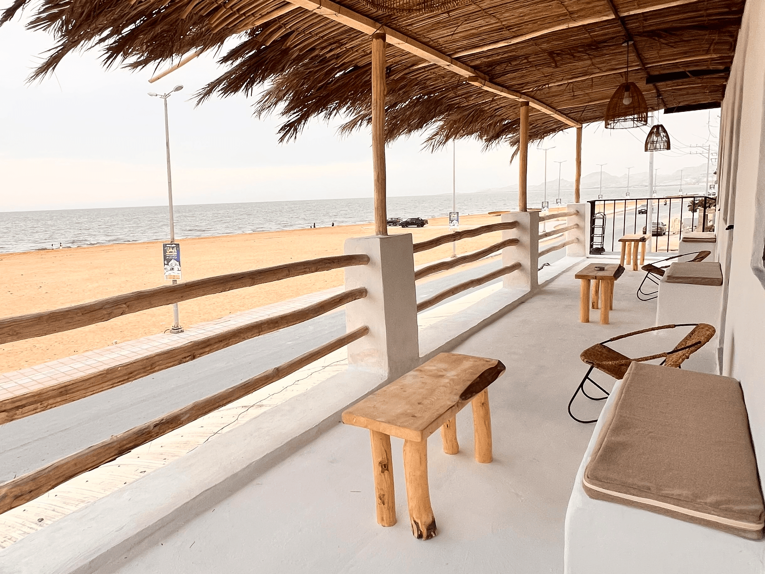 اجاره اقامتگاه ساحلی در سلخ قشم - اتاق 1 ویو تراس