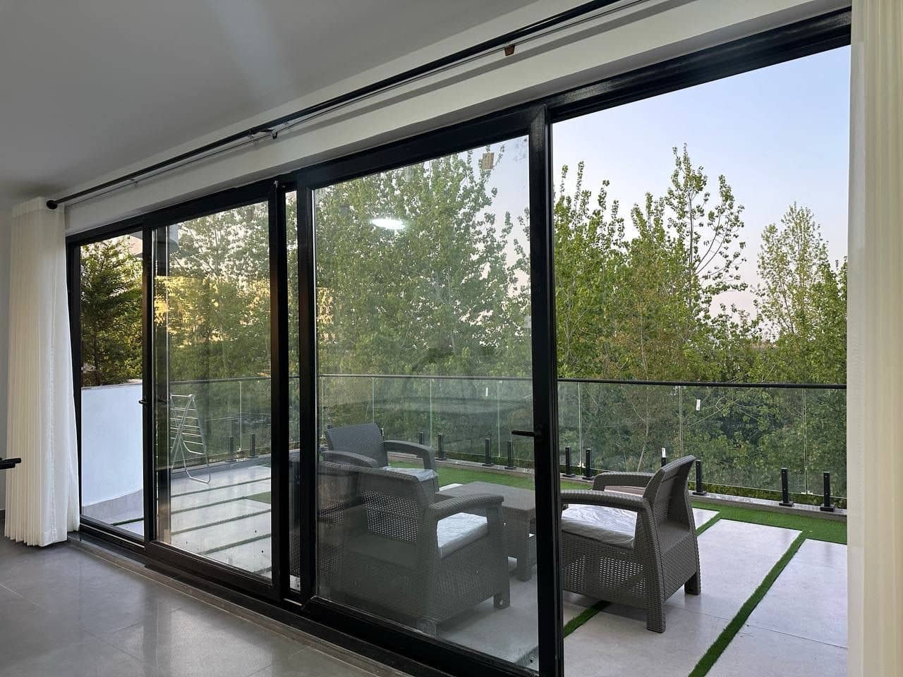 ویلا با استخر سرپوشیده آبگرم و جکوزی در روستای رودپشت محمودآباد نما ویلا