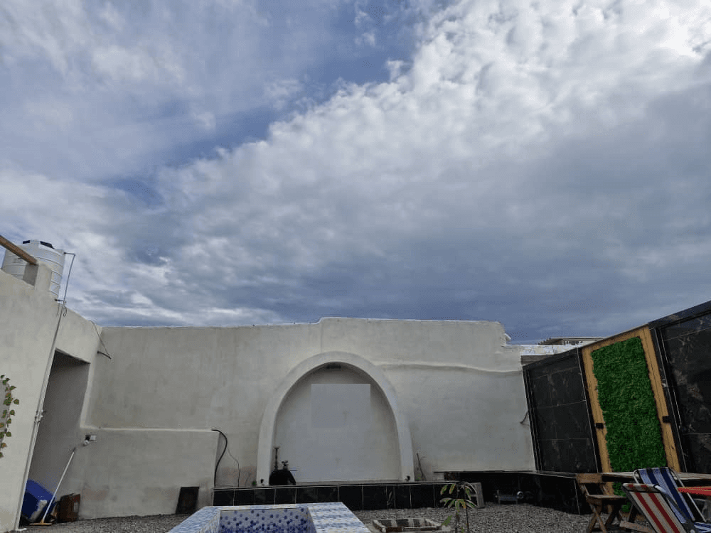 نمای حیاط