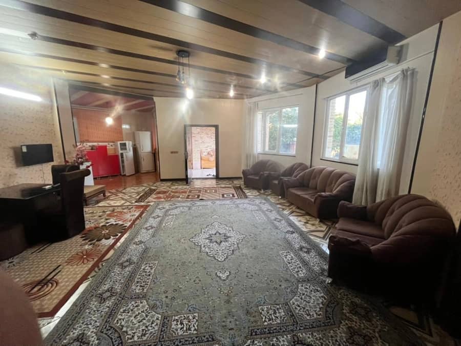 آپارتمان نزدیک رودخانه در پل چلوان سامان - همسطح رودخانه سالن