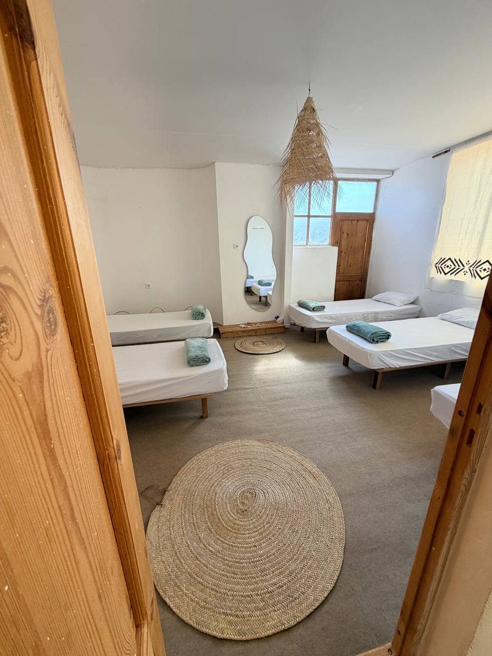 سوئیت بومگردی در شیب دراز قشم - هفت نفره محوطه