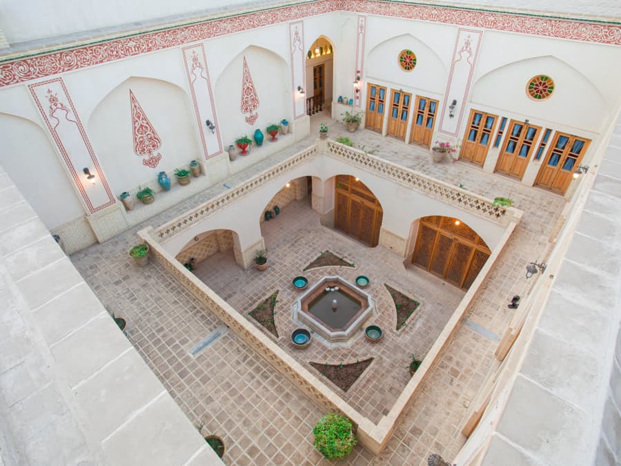بوتیک هتل سنتی در کاشان - گلبام