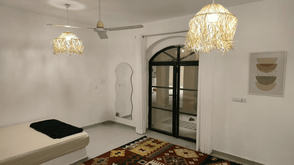 اقامتگاه بومگردی با استخر روباز در سهیلی قشم محوطه و استخر