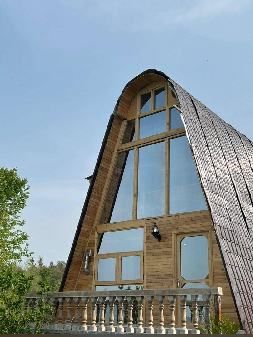 کلبه جنگلی جکوزی دار در روستا کبریاکلا - بابل نما کلبه