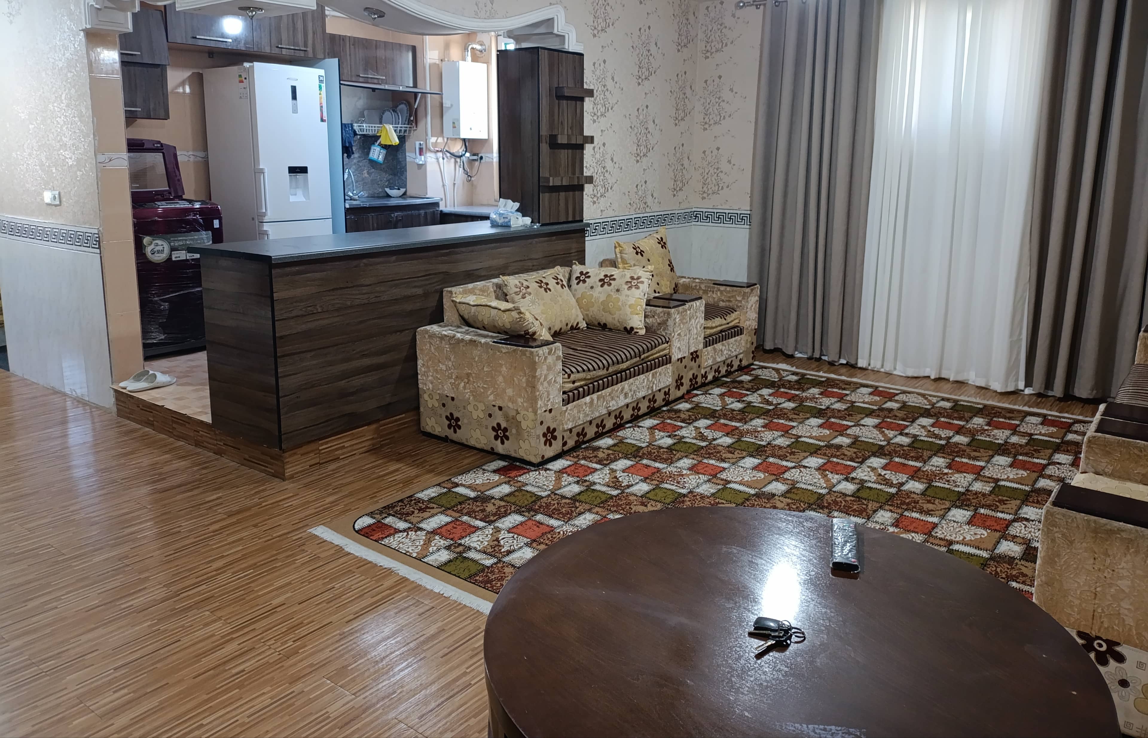 اجاره منزل مبله دوخوابه طبقه اول -در طالقانی بوشهر