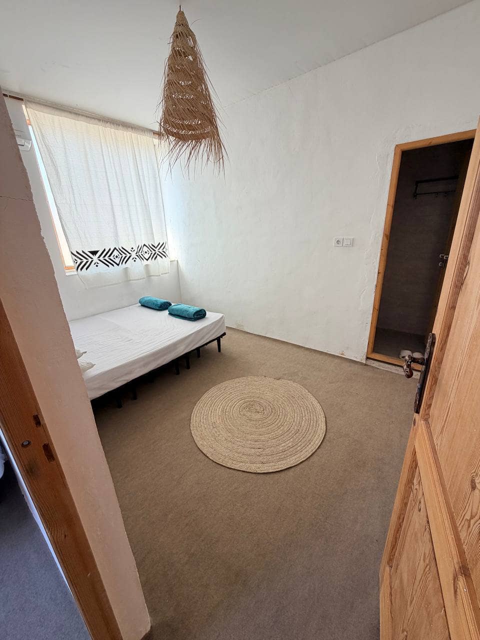 سوئیت بومگردی در شیب دراز قشم - هفت نفره محوطه