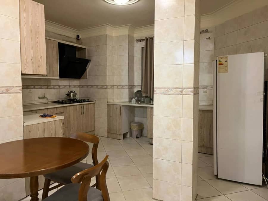 آپارتمان در خیابان فاطمی تهران - 203 سالن