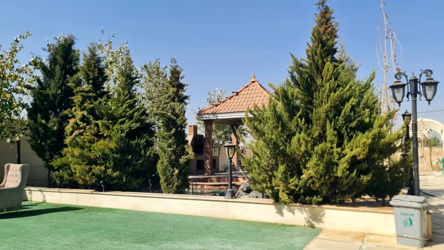 حیاط
