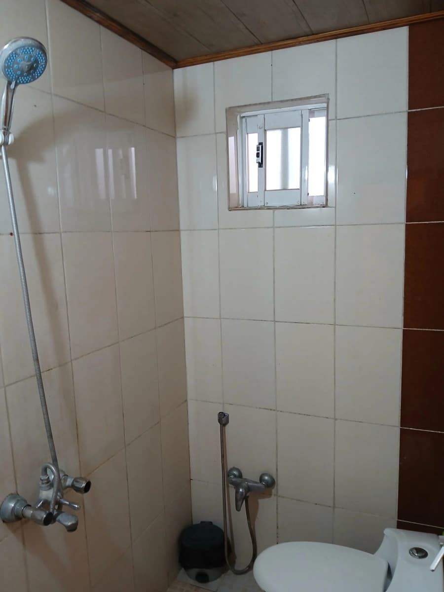 حمام و سرویس فرنگی