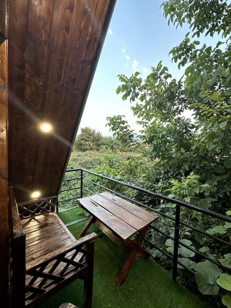 کلبه سوئیسی دوبلکس جکوزی دار در متل قو نما