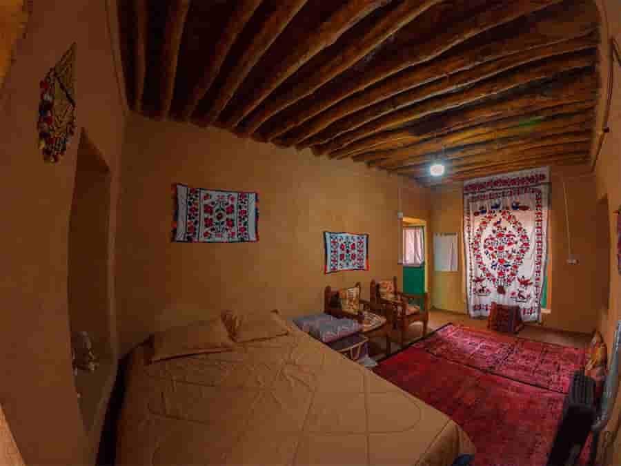عکس بومگردی در بوانات روستای بادبر - چیترا