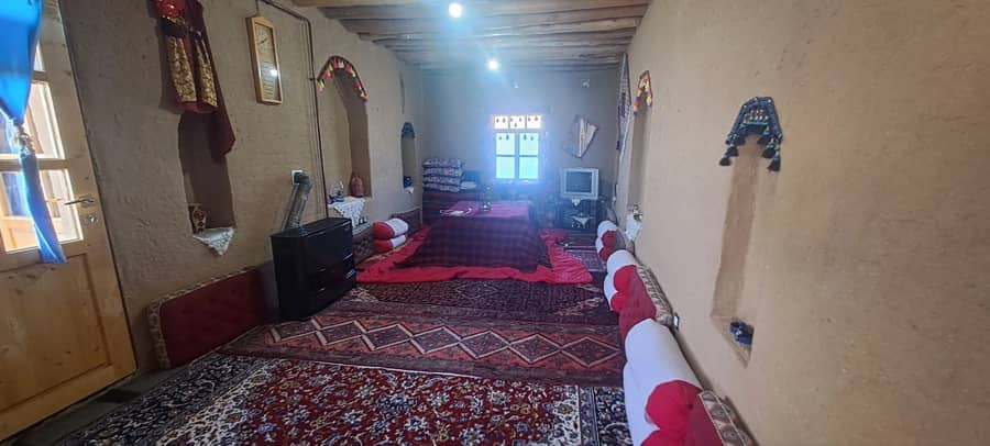 بومگردی در روستای قصلان سریشآباد - ژاله سالن