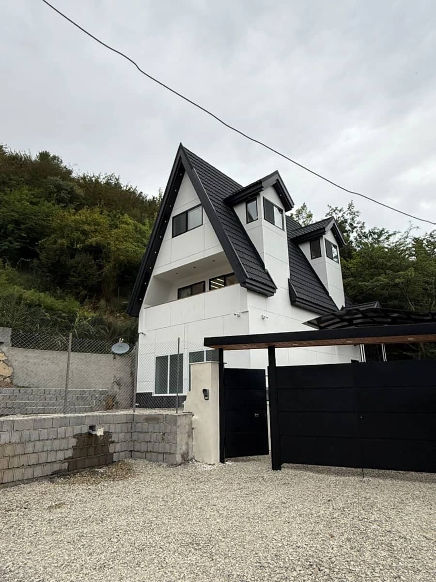 ویلا با استخرسرپوشیده آبگرم در روستا سیاسان رامسر نما ویلا