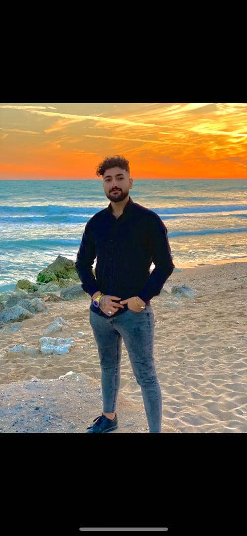 hostIntroImage-علی  گلستانی