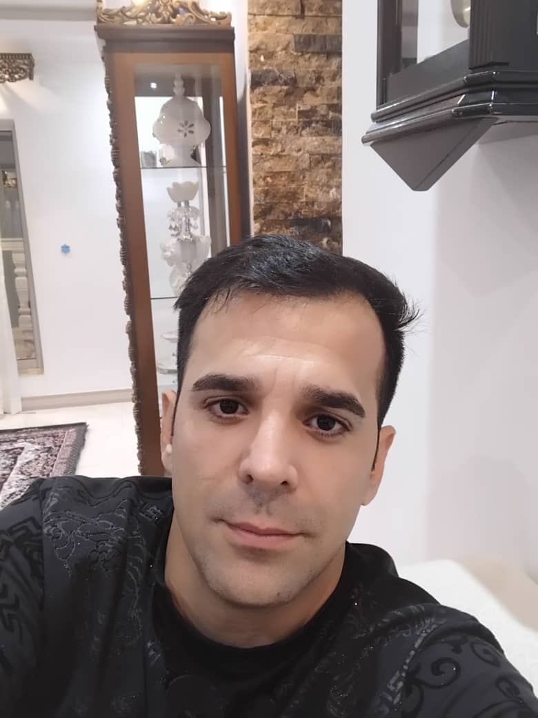 hostIntroImage-پیمان رضائی فرد دیگه سرا