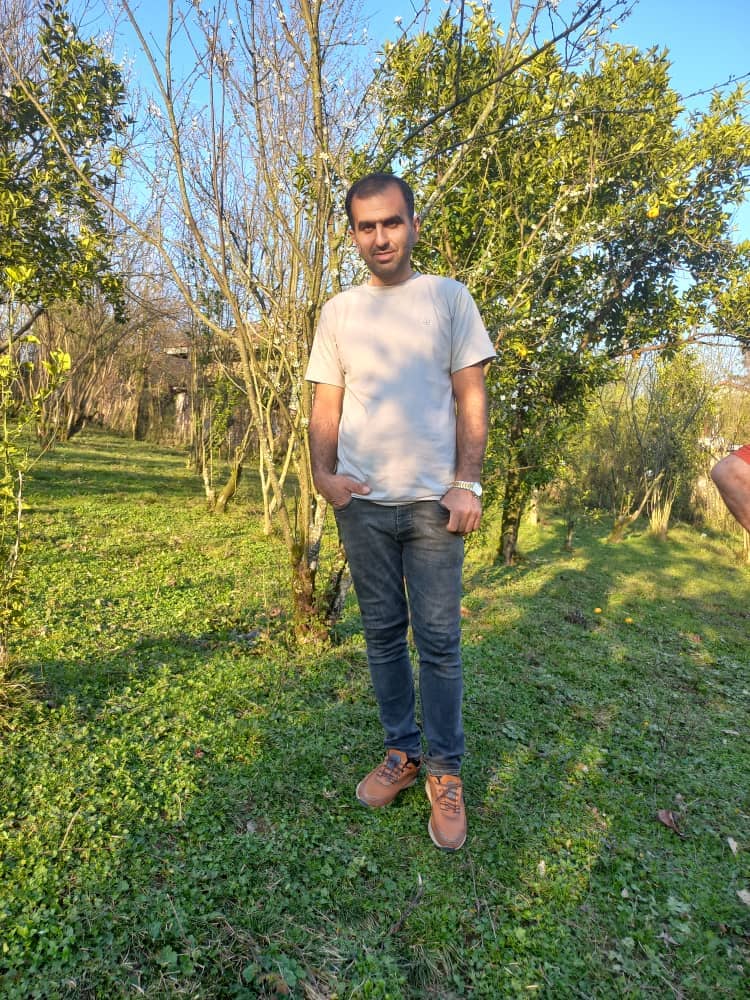 hostIntroImage-رحیم قربانی