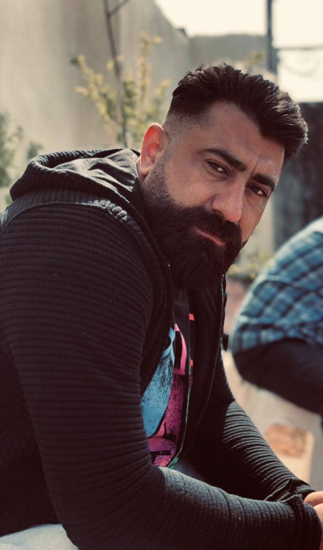 hostIntroImage-مهرداد نجون