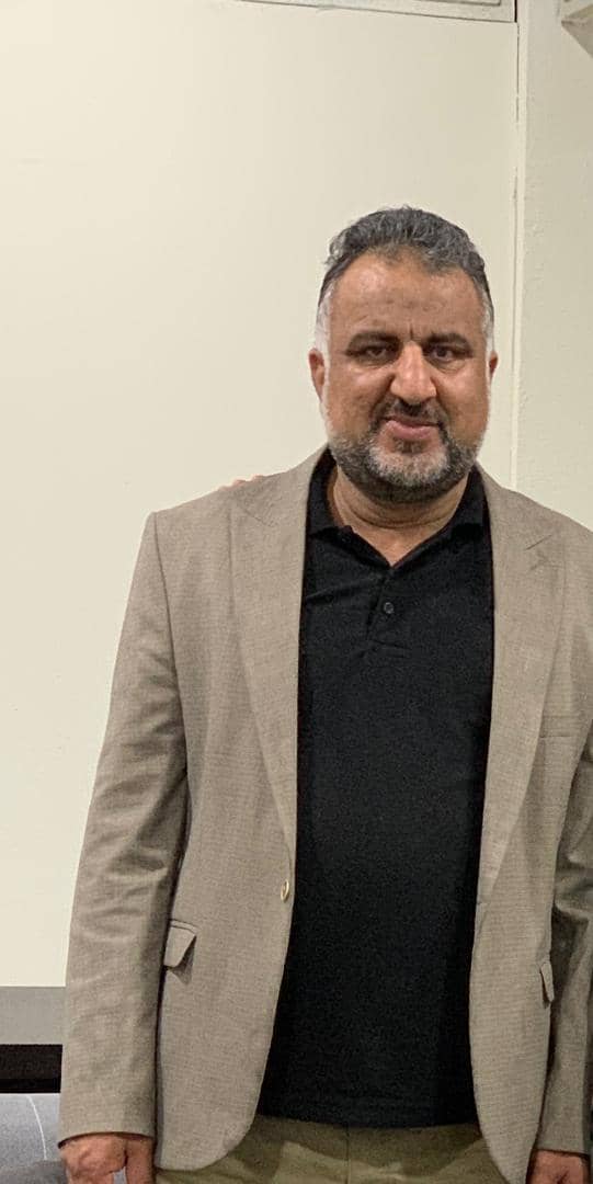 hostIntroImage-علی ایزدی
