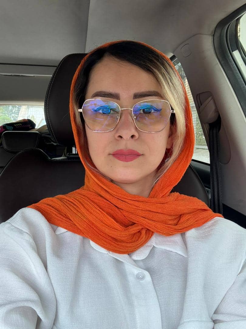 hostIntroImage-هانیه خدایی