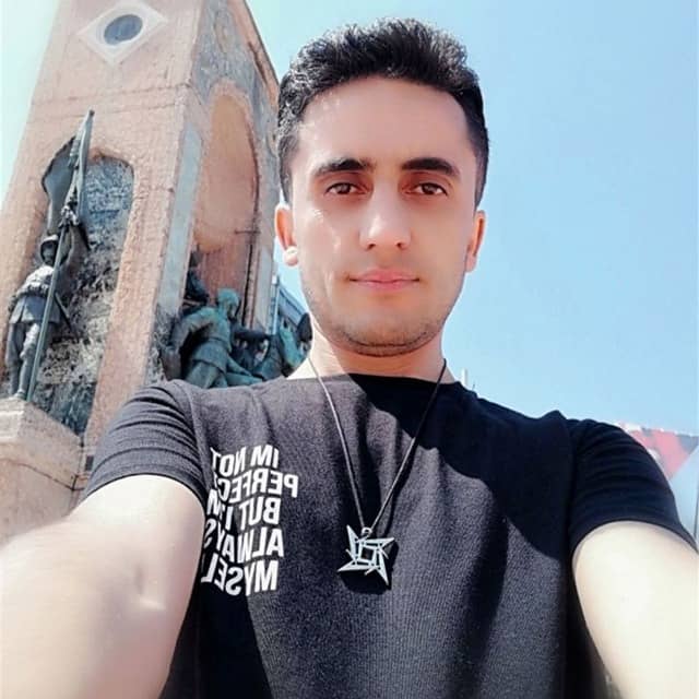 hostIntroImage-علی جلالی