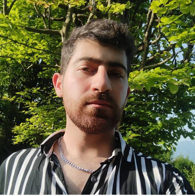 hostIntroImage-امیر یوسفی