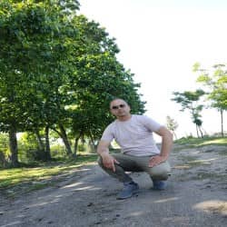 hostIntroImage-وحید حیدریان