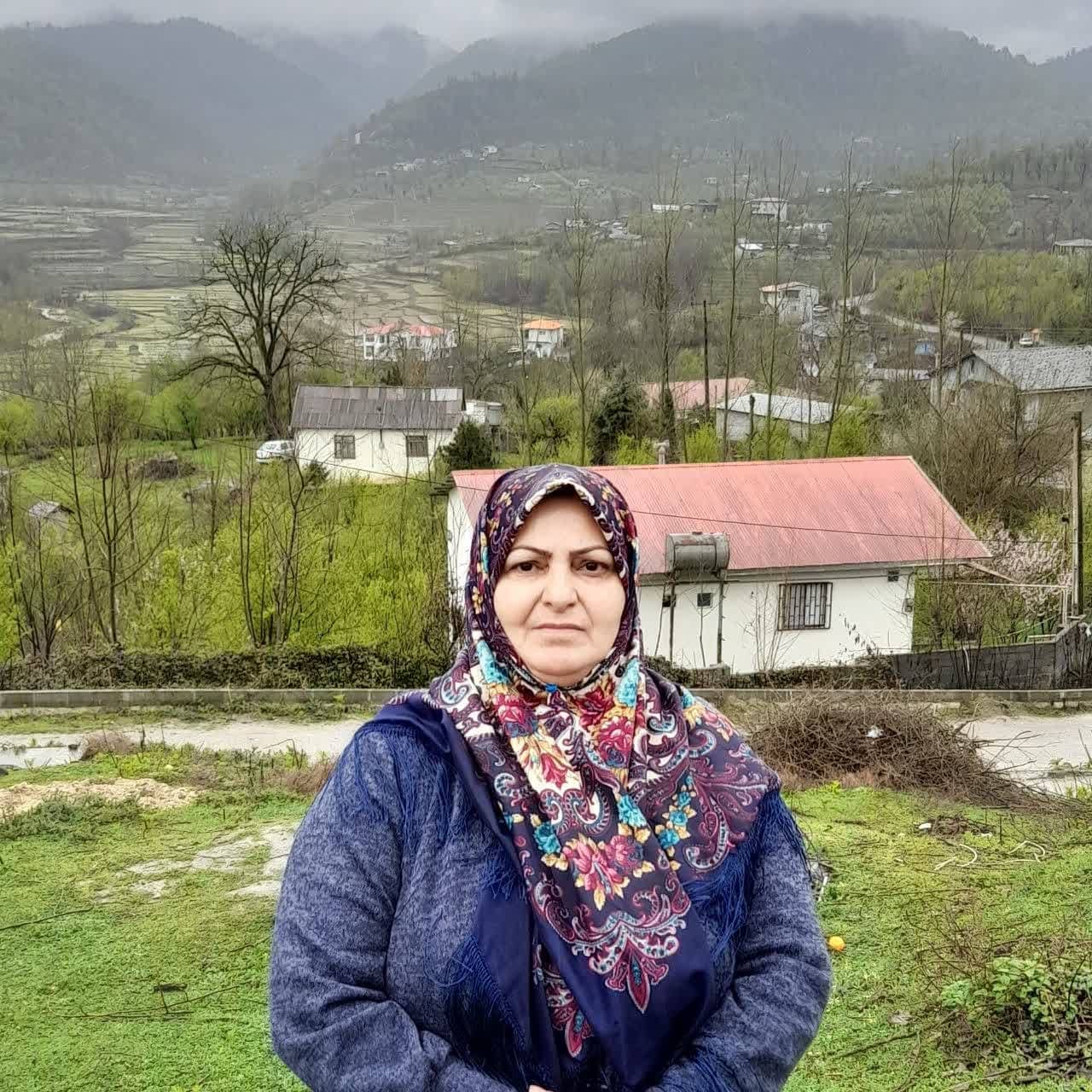 hostIntroImage-صغری خلیلی تبار