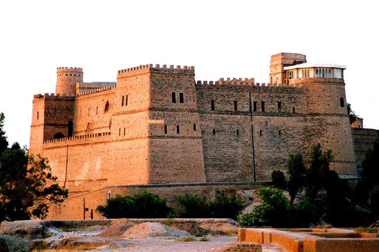 قلعه شوش یادگار کتیبه داریوش1+قلعه تاریخی در ایران!!!!