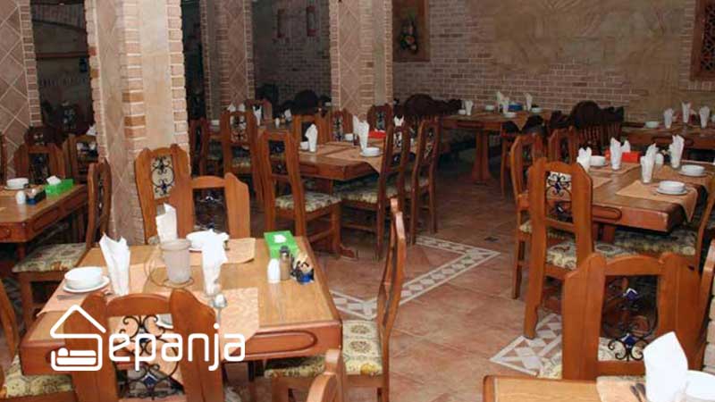 رستوران صوفی شیراز ؛ معنای واقعی غذای با کیفیت 4 محیط رستوران صوفی شیراز