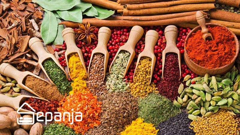 ادویه های مختلف برای تهیه غذا در سفر