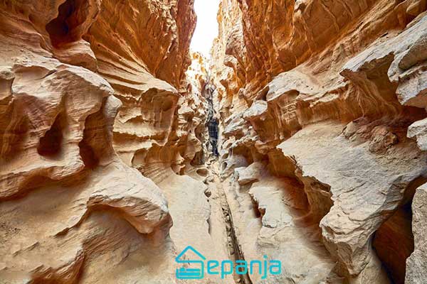 تنگه ی چاهکوه قشم یکی از محبوب ترین جاذبه ها از نظر گردشگران است! 2 تنگه ی چاهکوه 2