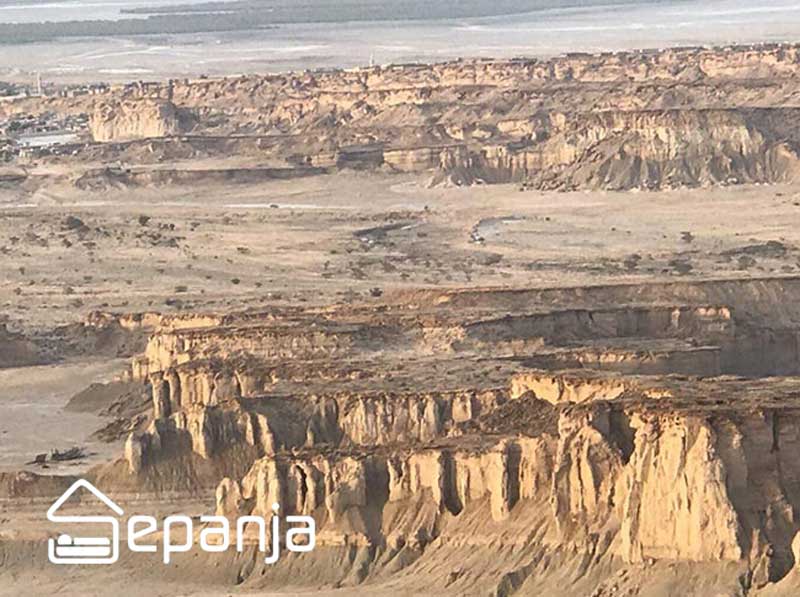 راهنمای سفر به دره تندیسهای قشم — طبیعت شگفتانگیز | سپنجا 4 دره تندیس ها جاذبه قشم
