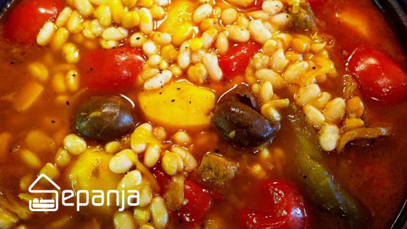 با 4 تا از خوشمزه ترین غذاهای محلی کاشان آشنا شوید 2 آبگوشت لوبیا سفید از غذاهای محلی کاشان