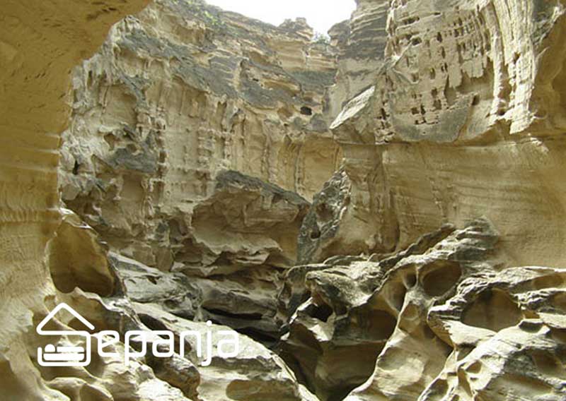 دره چاهکوه
