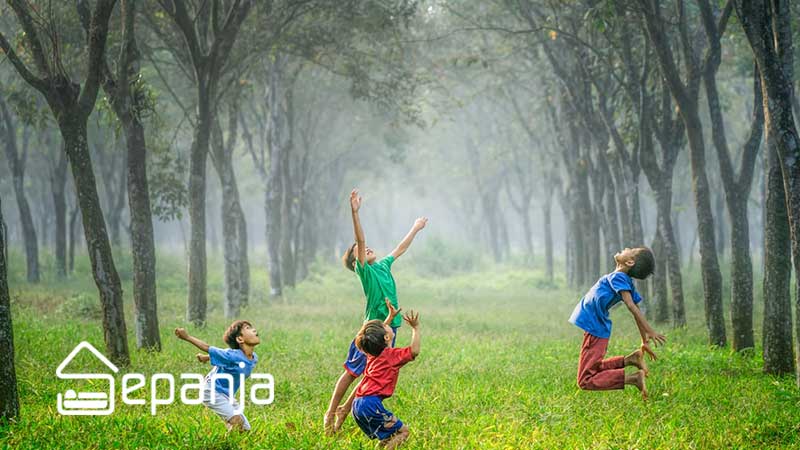 عکاسی از کودک در سفر؛ ثبت خاطرات ماندگار | سپنجا 4 عکاسی از کودک شر