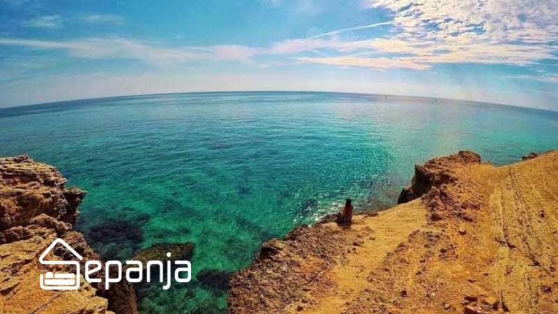 ساحل جزیره هنگام