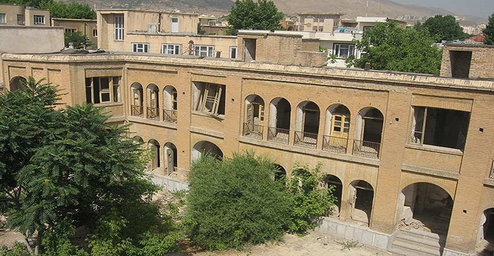 بهترین مکان های سنندج را بشناسید 4 عمارت ملک التجار