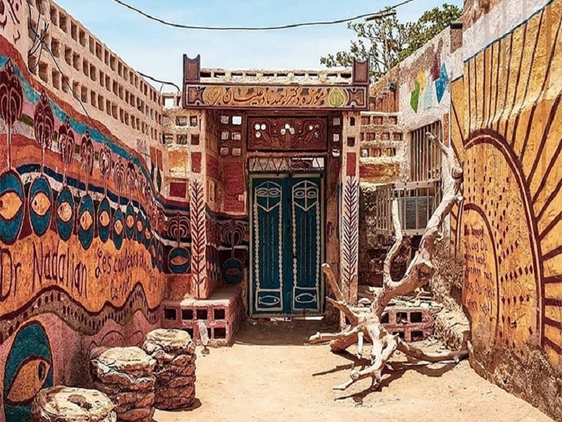 سفر به جزیره هرمز — راهنمای کامل بازدید | سپنجا 7 موزه دکتر نادعلیان
