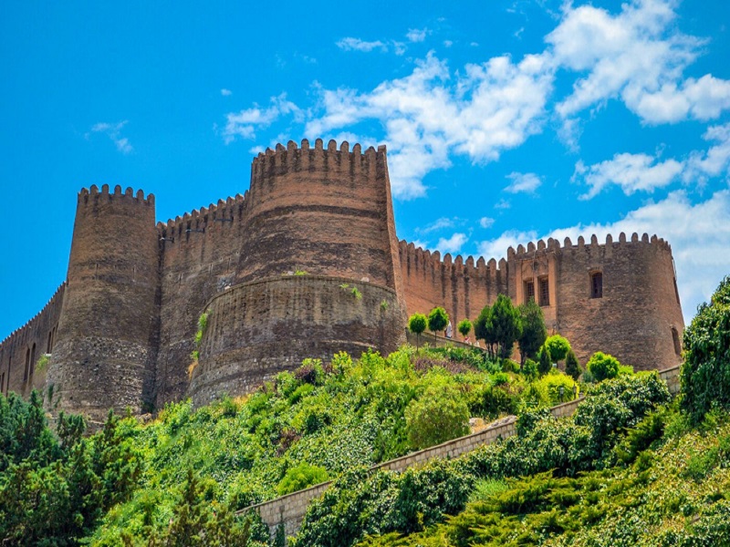 تصویر از با زیبایی‌های قلعه فلک الافلاک آشنا شوید!