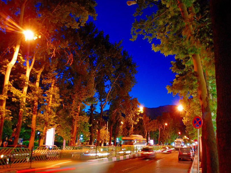 خیابان ولیعصر