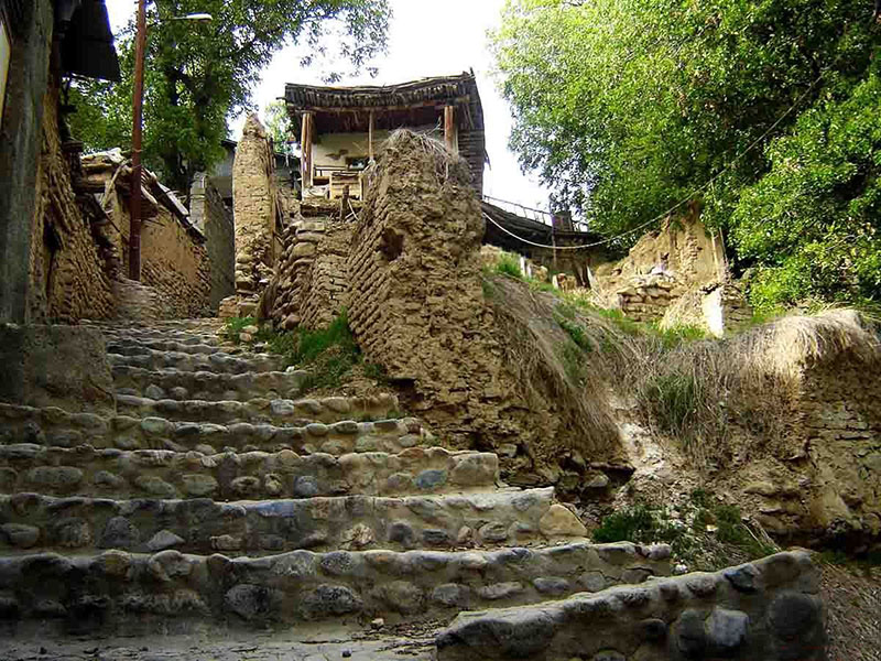 دیدنی های روستای آغشت