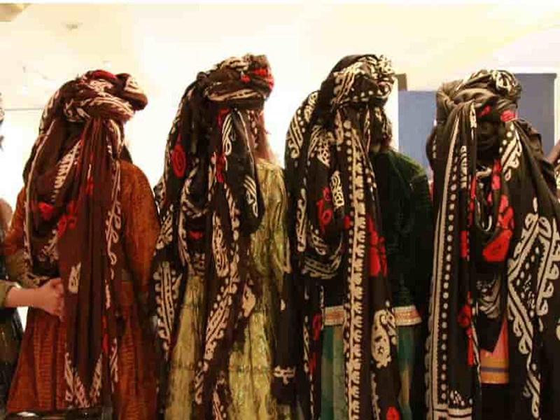 سربند زنان لری