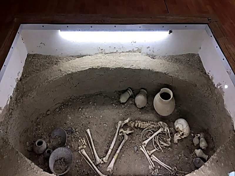 تدفین اجساد در ایران باستان
